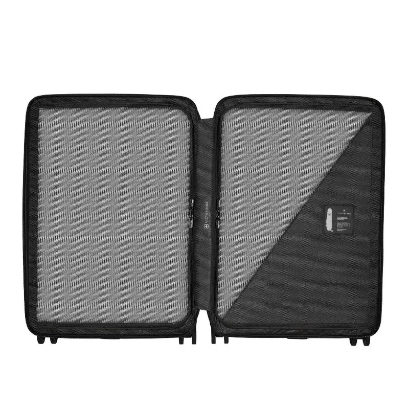 Airox Medium Hardside Luggage Black