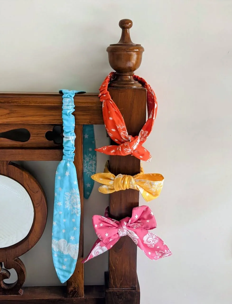 Cotton Malmal (Adjustable) Hairband - Nayantaara Red