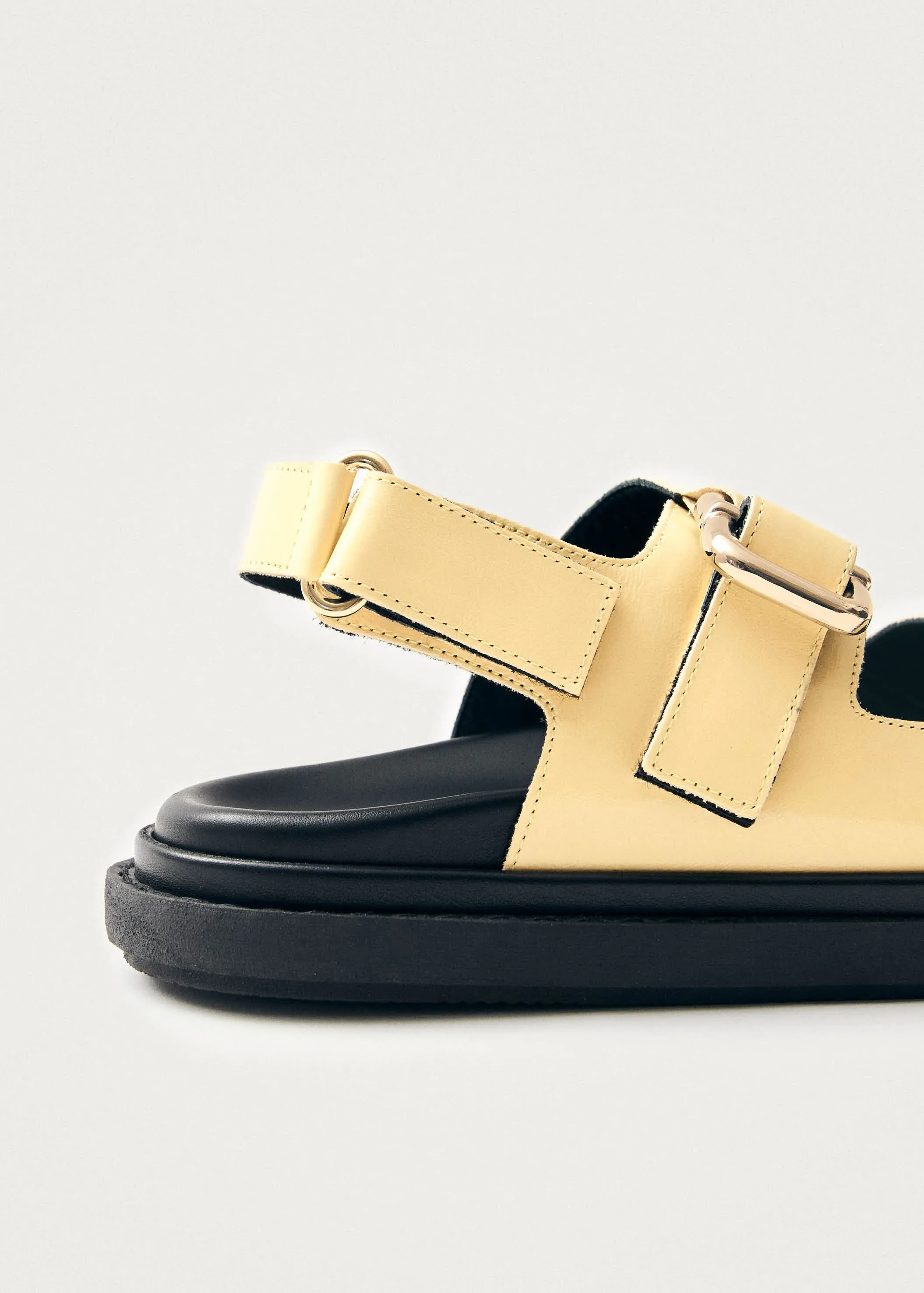 Harper Onix Vanilla Leather Sandals