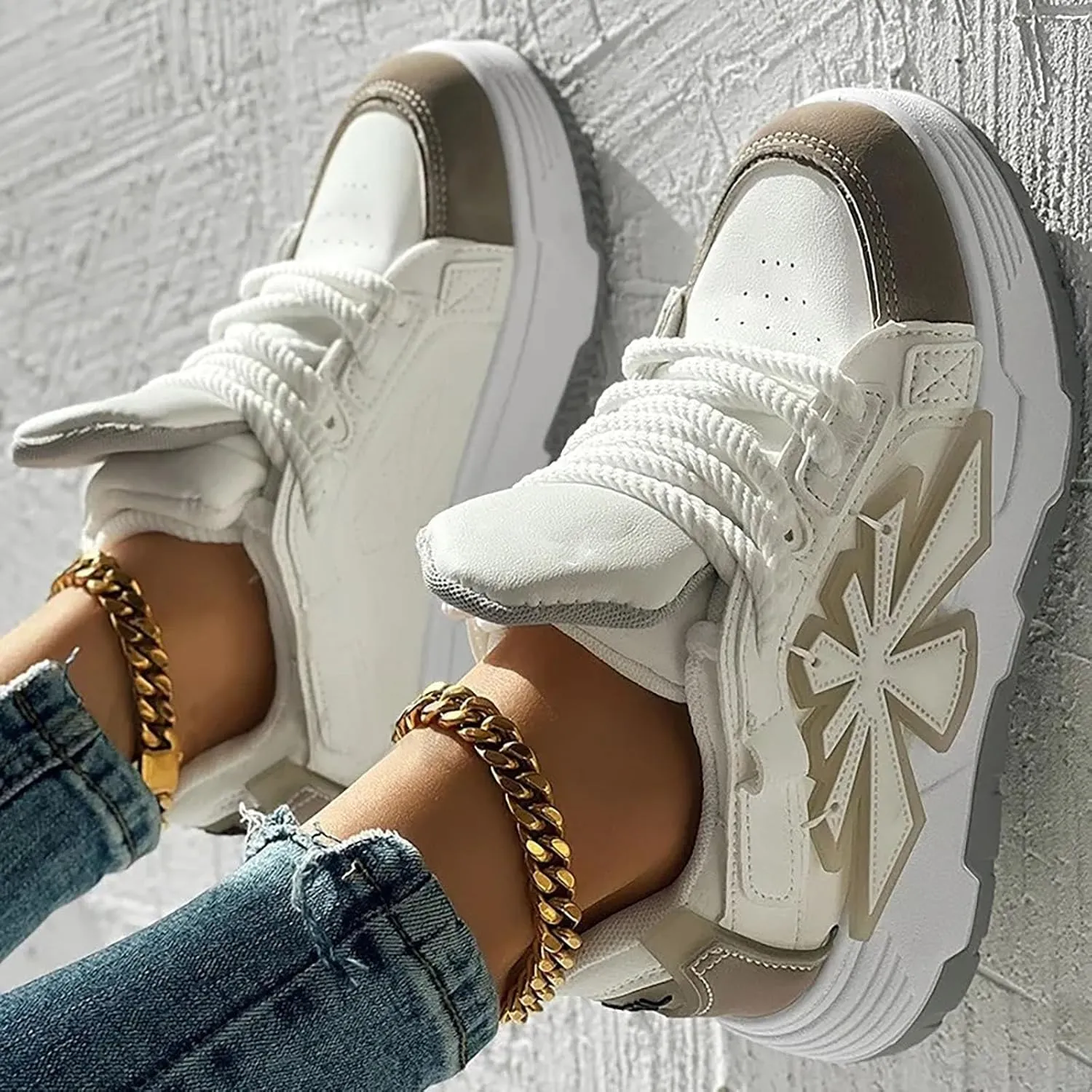 Women's Slip on Walking Shoes Memory Foam Non Slip Comfortable Running Shoes Breathable Mesh Sports Workout Tennis Shoes Lightweight Fashion Sneakers